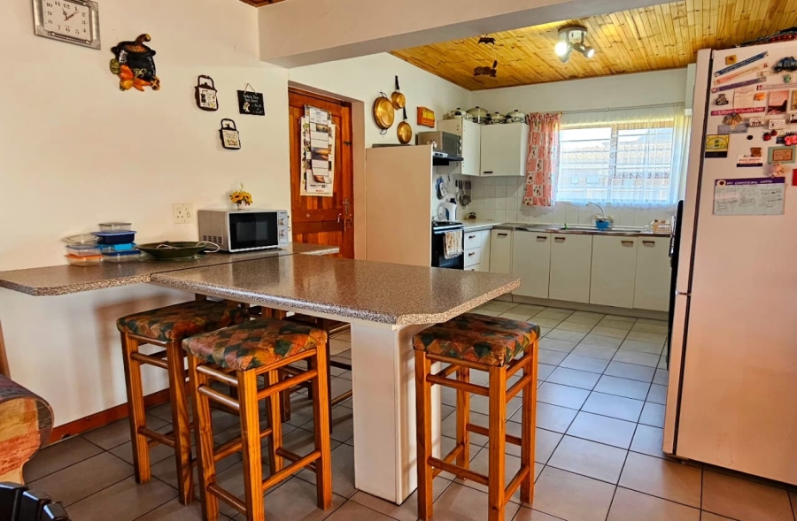 3 Bedroom Property for Sale in Franskraal Western Cape